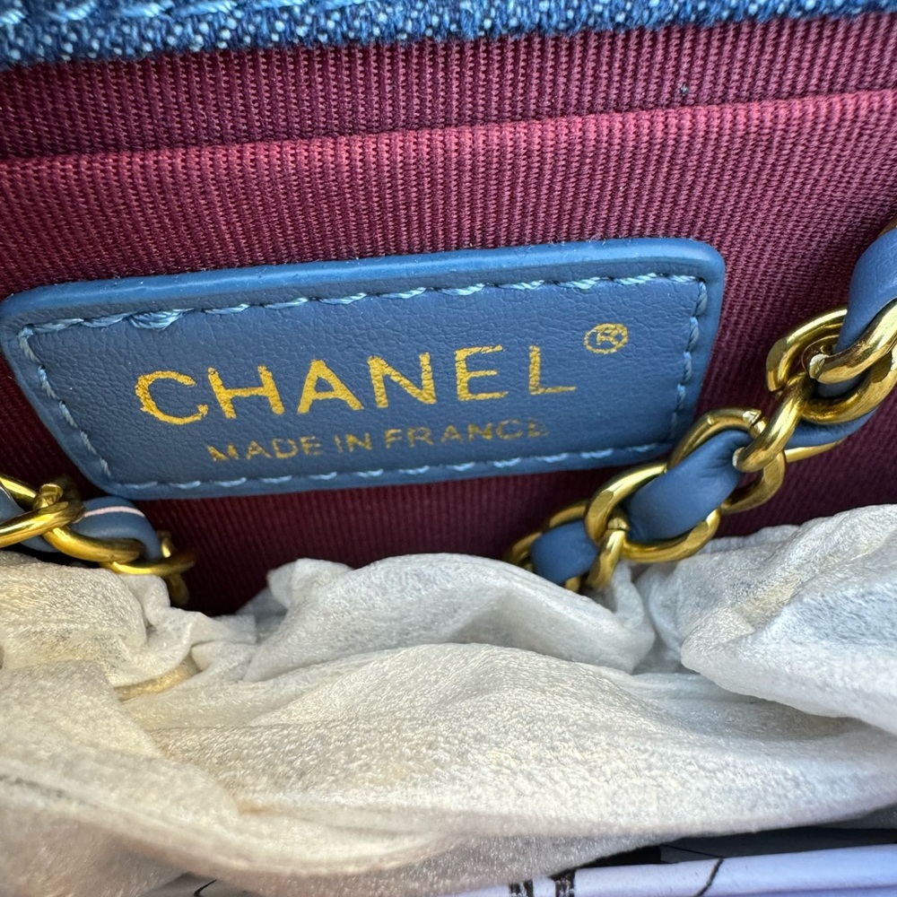 Brand new purse